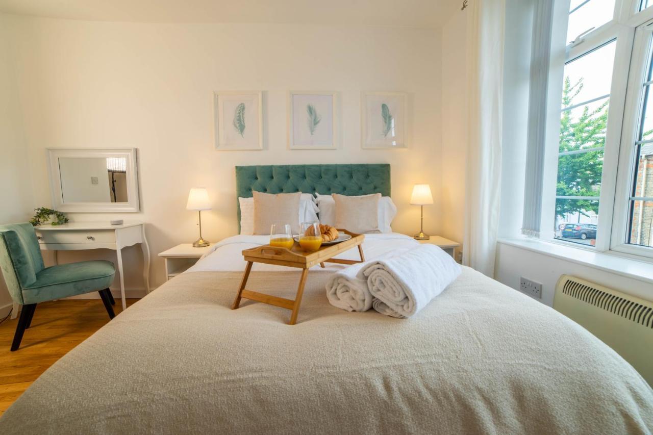 Vibrant City Centre - King Bed, Entire Apartment Cambridge  Exterior photo