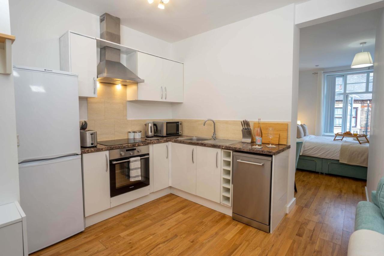 Vibrant City Centre - King Bed, Entire Apartment Cambridge  Exterior photo